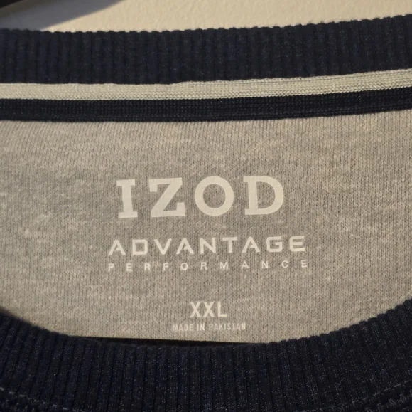 NWT IZOD Men's Crewneck Sweater in Navy with Red and White Stripes. Size XXL - Picture 2 of 4
